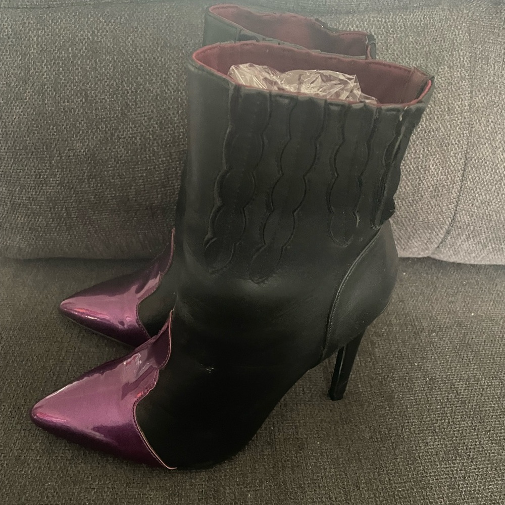 New Disney Ursula Heels Size 8
